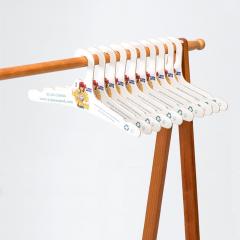 Cintre en carton imprimé personnalisé